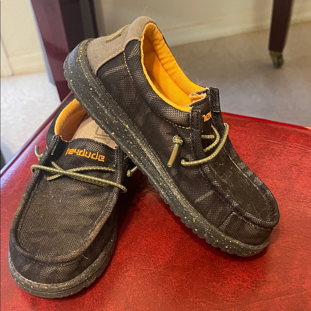 Hey Dude Wally Youth, Size 13